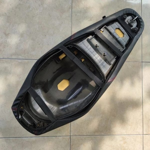Cover Jok Motor Enmore Langsung Pakai (Karet Terpasang)