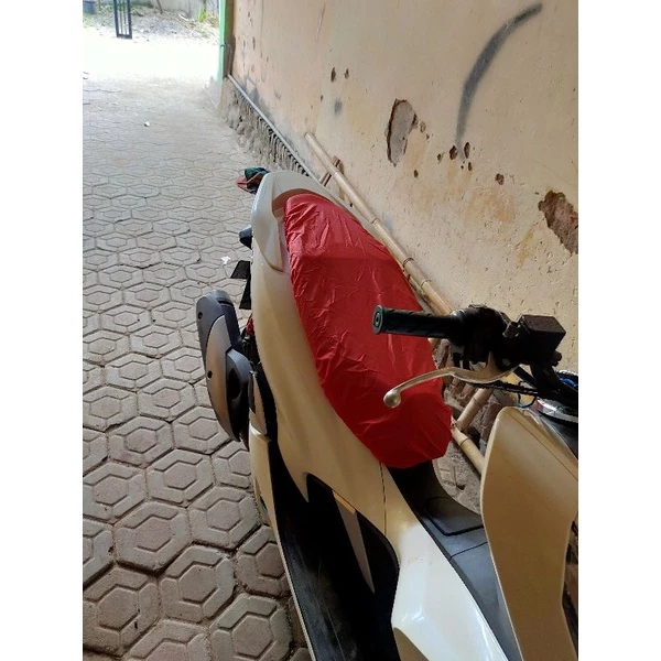 SARUNG JOK MOTOR / MANTEL JOK WATERPROOF ANTI CAKAR KUCING HONDA YAMAHA SUZUKI BEBEK VARIO BEAT JUPITER