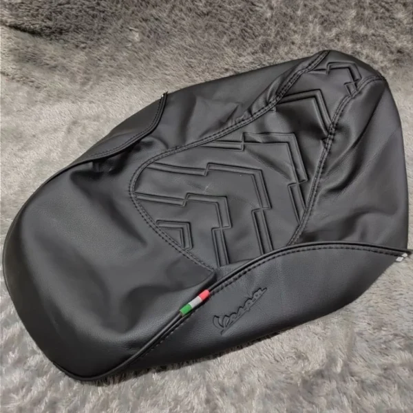 Kulit Jok VESPA Sprint / Primavera Bahan Mbtech Original Model Arrow