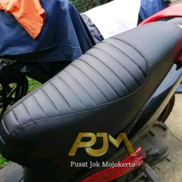 Sarung Jok Beat Langsung Pasang Tanpa Staples