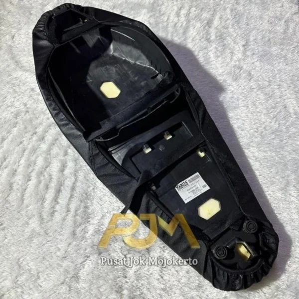 Sarung Jok Vario Langsung Pasang Tanpa Staples Bisa Pakai Sendiri