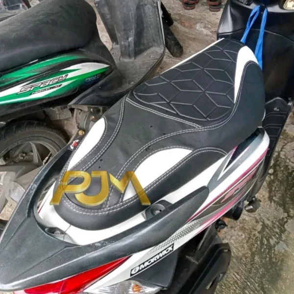Sarung/ Cover Jok Diamond Langsung Pasang Sendiri Pakai Karet Tanpa Staples