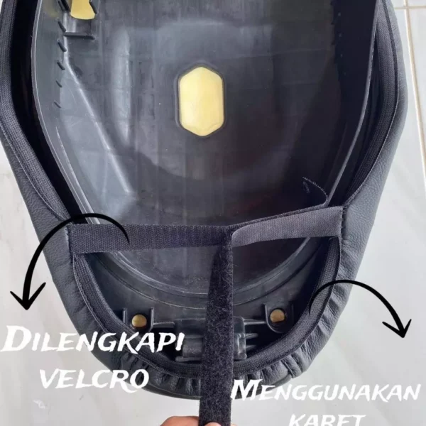 Cover Jok VARIO 𝐋𝐀𝐍𝐆𝐒𝐔𝐍𝐆 𝐏𝐀𝐒𝐀𝐍𝐆 model CAVERASER Vario 125, Vario 150, Vario 110