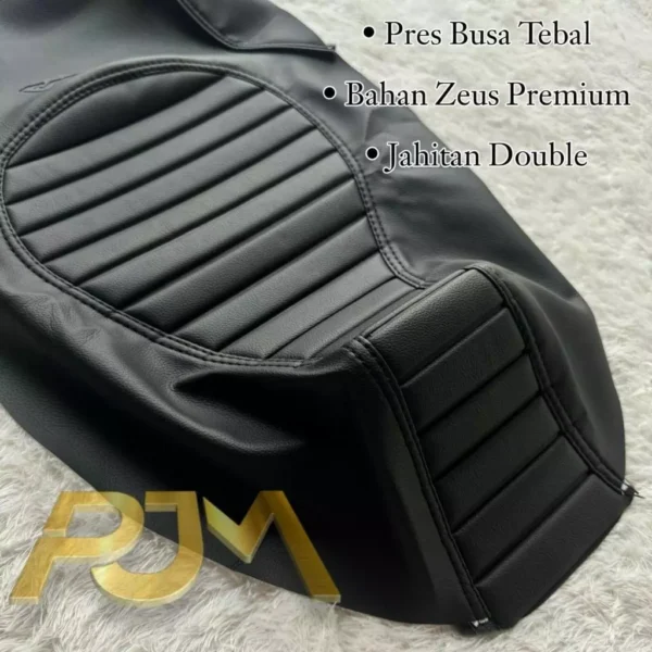 Cover Jok VARIO 𝐋𝐀𝐍𝐆𝐒𝐔𝐍𝐆 𝐏𝐀𝐒𝐀𝐍𝐆 model CAVERASER Vario 125, Vario 150, Vario 110