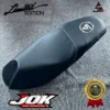 Cover Jok ʟᴀɴɢꜱᴜɴɢ ᴘᴀꜱᴀɴɢ Motor PJM X Carbon Catur Motot Vario beat Nmax PCX Supra X